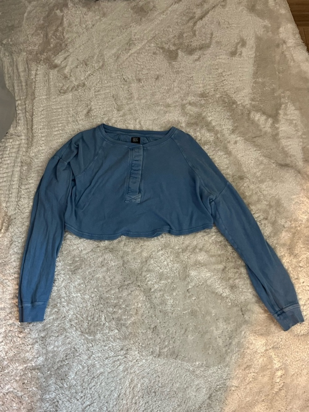 UO SIZE S-P Blue Cropped Long Sleeve Top